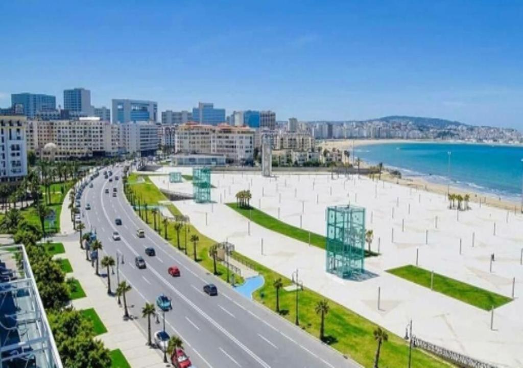 Ap 2Ch City Centre Parking En Face Hilton A Cote Du Plage แทนเจียร์ ภายนอก รูปภาพ